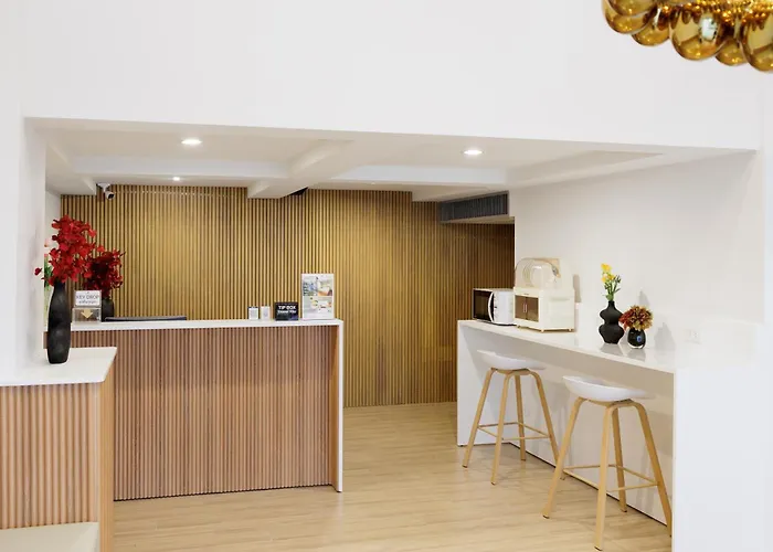 Takka - Bearing Hotel