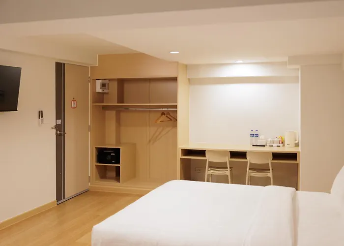 Takka - Bearing Hotel 3*