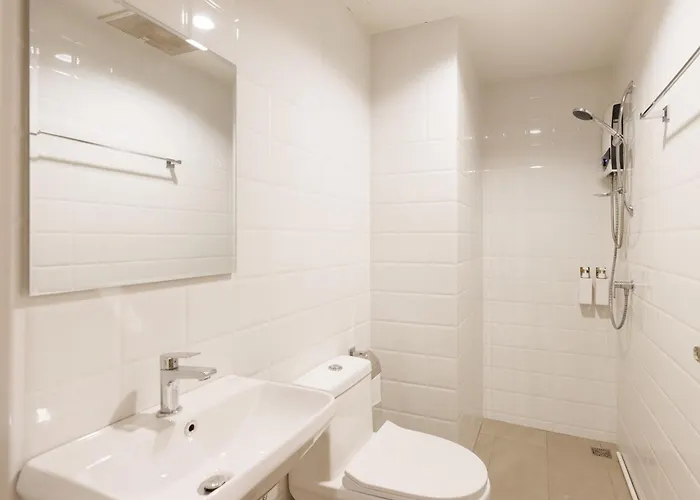Takka - Bearing Hotel